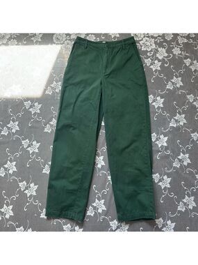 Aritzia Sunday Best Green Straight Leg
Chino Pant Sz 8